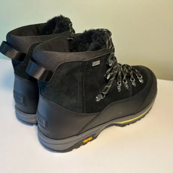 UGG Women's Brecken Waterproof Lace-Up Boots - Picture 6 of 15